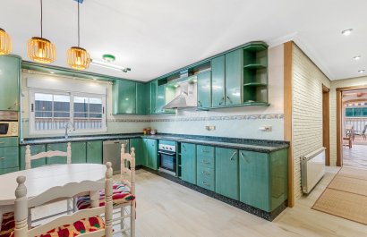 Resale - Villa - Torrevieia - Torrevieja