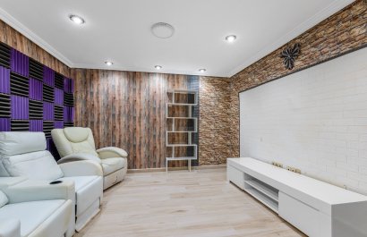 Resale - Villa - Torrevieia - Torrevieja