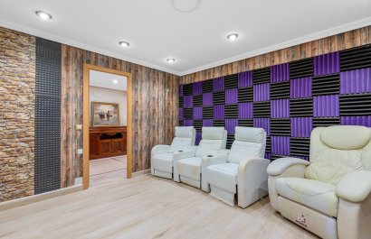 Resale - Villa - Torrevieia - Torrevieja