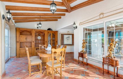 Resale - Villa - Torrevieia - Torrevieja