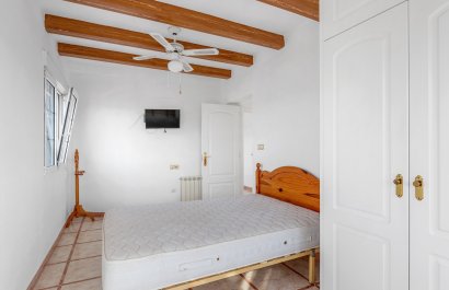 Resale - Villa - Torrevieia - Torrevieja