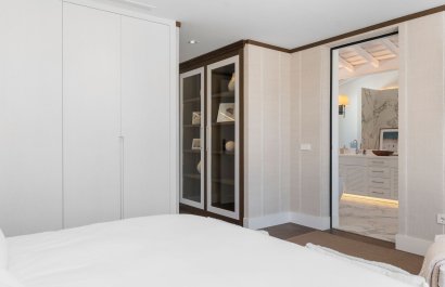 Resale - Villa - Marbella - Los Naranjos de Marbella