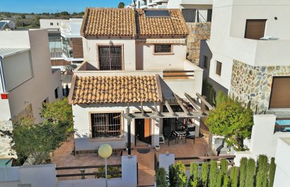 Resale - Villa - Villamartín - PAU 8
