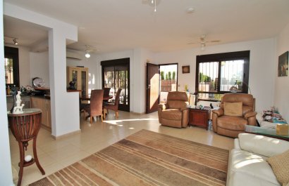 Resale - Villa - Villamartín - PAU 8