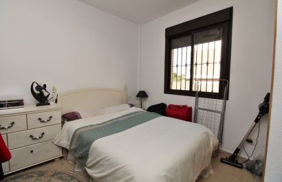 Resale - Villa - Villamartín - PAU 8