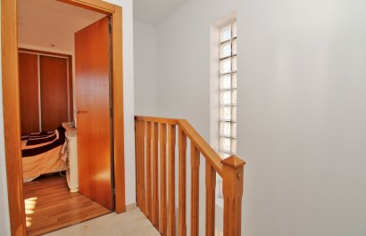 Resale - Villa - Villamartín - PAU 8