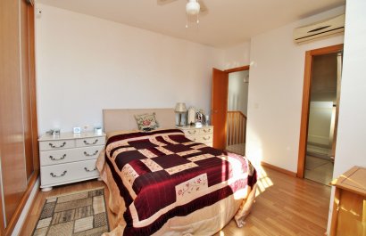 Resale - Villa - Villamartín - PAU 8