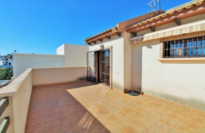 Resale - Villa - Villamartín - PAU 8