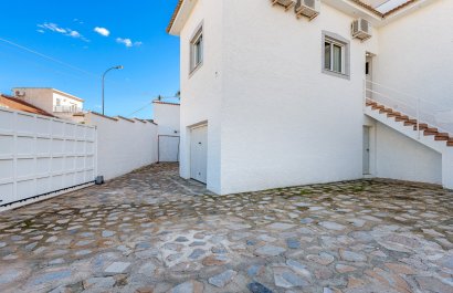 Resale - Villa - San Miguel de Salinas