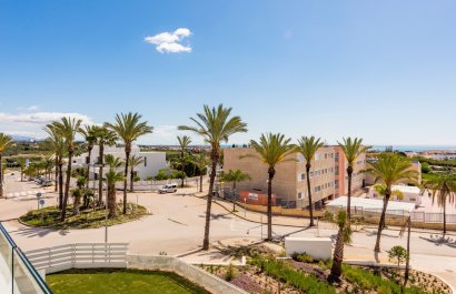 Resale - Apartment / flat - Estepoa - Cancelada