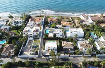 Resale - Villa - Marbella - Las Chapas