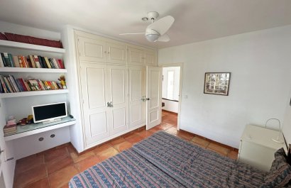 Resale - Villa - Marbella - Las Chapas