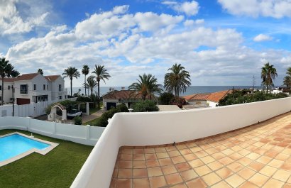 Resale - Villa - Marbella - Las Chapas