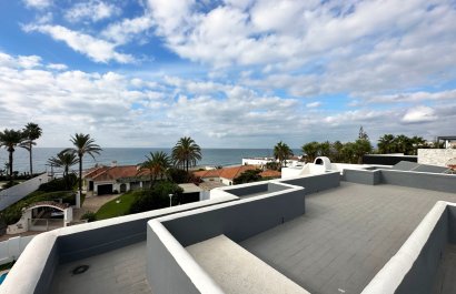 Resale - Villa - Marbella - Las Chapas