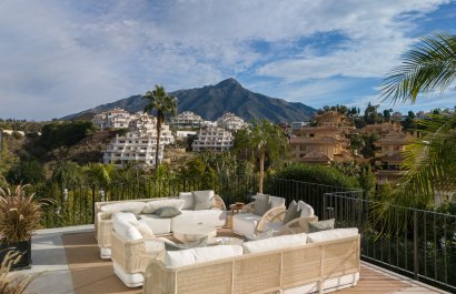 Resale - Villa - Marbella - Los Naranjos de Marbella