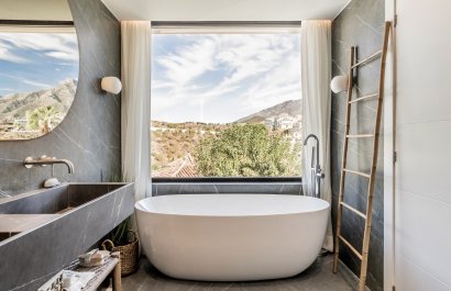 Resale - Villa - Marbella - Los Naranjos de Marbella