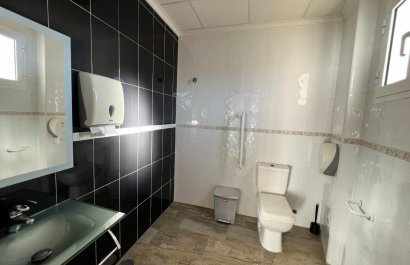 Resale - Commercial - Pilar de la Horadada - Pinar de Campoverde