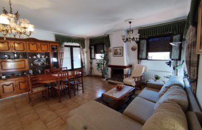 Resale - Villa - Torrevieia - Center