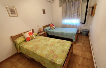 Resale - Villa - Torrevieia - Center