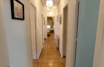 Resale - Villa - Torrevieia - Center