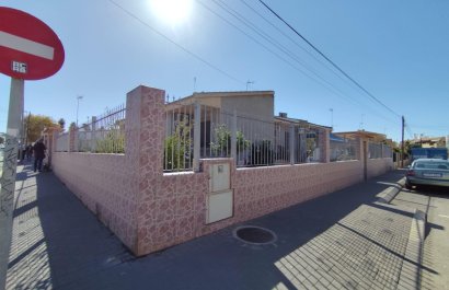 Resale - Villa - Torrevieia - Center