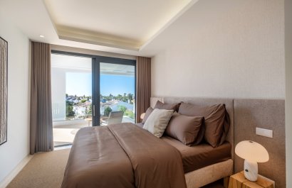 Resale - Villa - Estepoa - El Paraíso