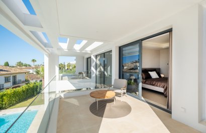 Resale - Villa - Estepoa - El Paraíso