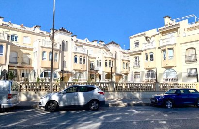 Resale - Apartment / flat - Torrevieia - Playa Los Locos