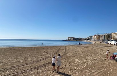Resale - Apartment / flat - Torrevieia - Playa Los Locos