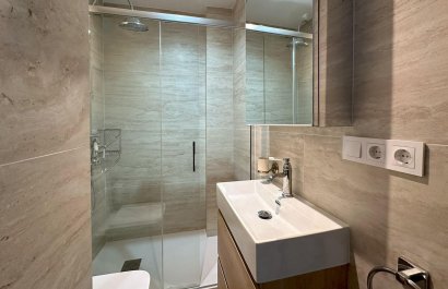 Resale - Apartment / flat - Torrevieia - Playa del Cura