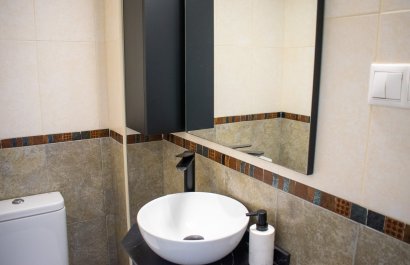 Resale - Townhouse / Duplex / Corner - Guardamar del Segura - Urbanizaciones