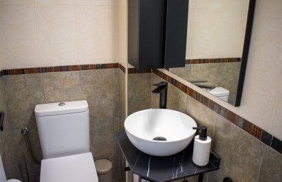 Resale - Townhouse / Duplex / Corner - Guardamar del Segura - Urbanizaciones