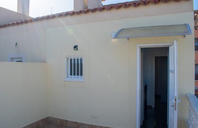 Resale - Townhouse / Duplex / Corner - Guardamar del Segura - Urbanizaciones