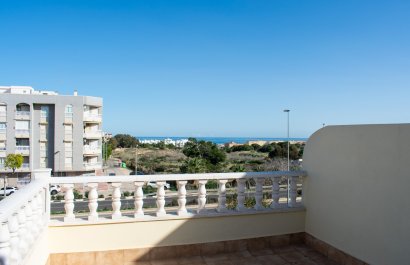 Resale - Townhouse / Duplex / Corner - Guardamar del Segura - Urbanizaciones