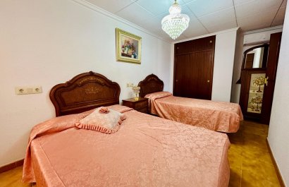 Resale - Apartment / flat - Santa Pola - Puerto