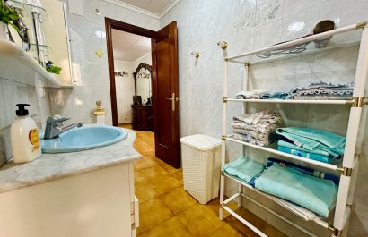 Resale - Apartment / flat - Santa Pola - Puerto