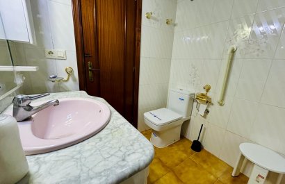 Resale - Apartment / flat - Santa Pola - Puerto