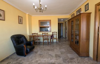 Resale - Apartment / flat - Torrevieia - Punta Prima