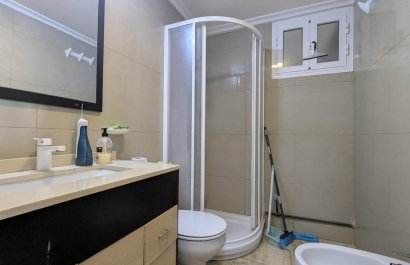 Resale - Apartment / flat - Torrevieia - Punta Prima