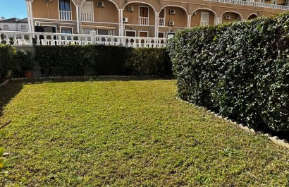 Resale - Apartment / flat - Torrevieia - Punta Prima