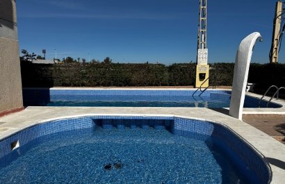 Resale - Apartment / flat - Torrevieia - Punta Prima