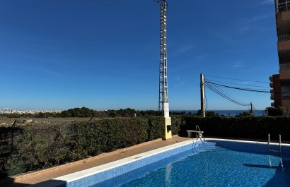 Resale - Apartment / flat - Torrevieia - Punta Prima