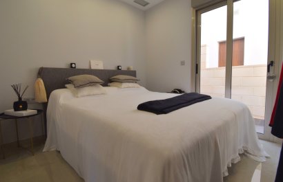 Resale - Villa - Orihuela Costa - Villamartín