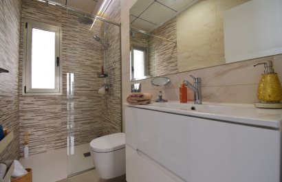 Resale - Villa - Orihuela Costa - Villamartín