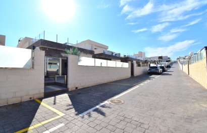 Resale - Villa - Orihuela Costa - Villamartín