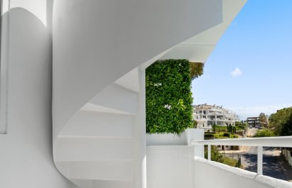 Resale - Apartment / flat - Marbella - Nueva Andalucía