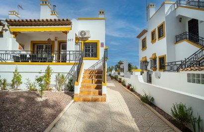 Resale - Villa - Orihuela Costa - Villamartín