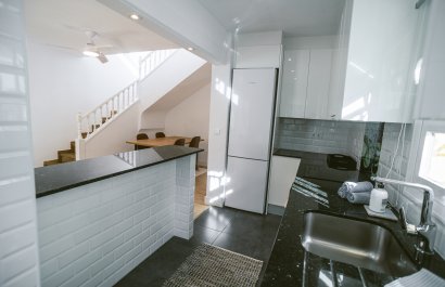 Resale - Villa - Orihuela Costa - Villamartín