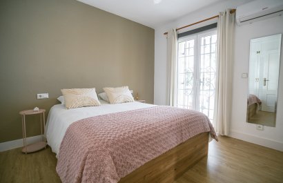 Resale - Villa - Orihuela Costa - Villamartín