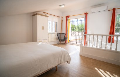 Resale - Villa - Orihuela Costa - Villamartín